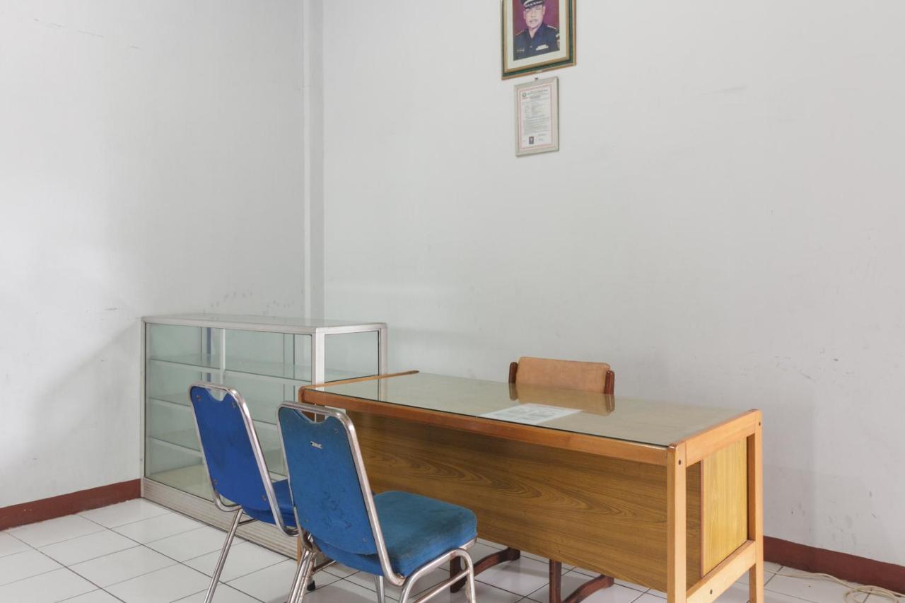 Koolkost Syariah Near Ayani Mega Mall Pontianak Kültér fotó