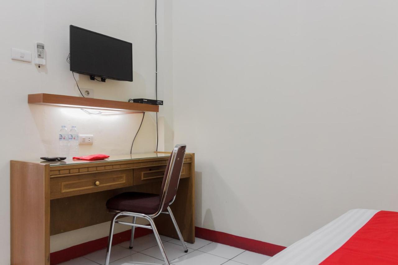 Koolkost Syariah Near Ayani Mega Mall Pontianak Kültér fotó
